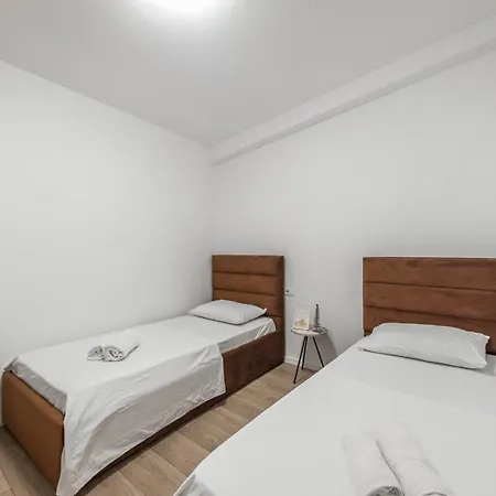 Orange -fully Equipped Full View Brand New Center Apartment Durres