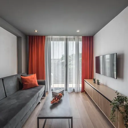Orange -fully Equipped Full View Brand New Center Apartment *